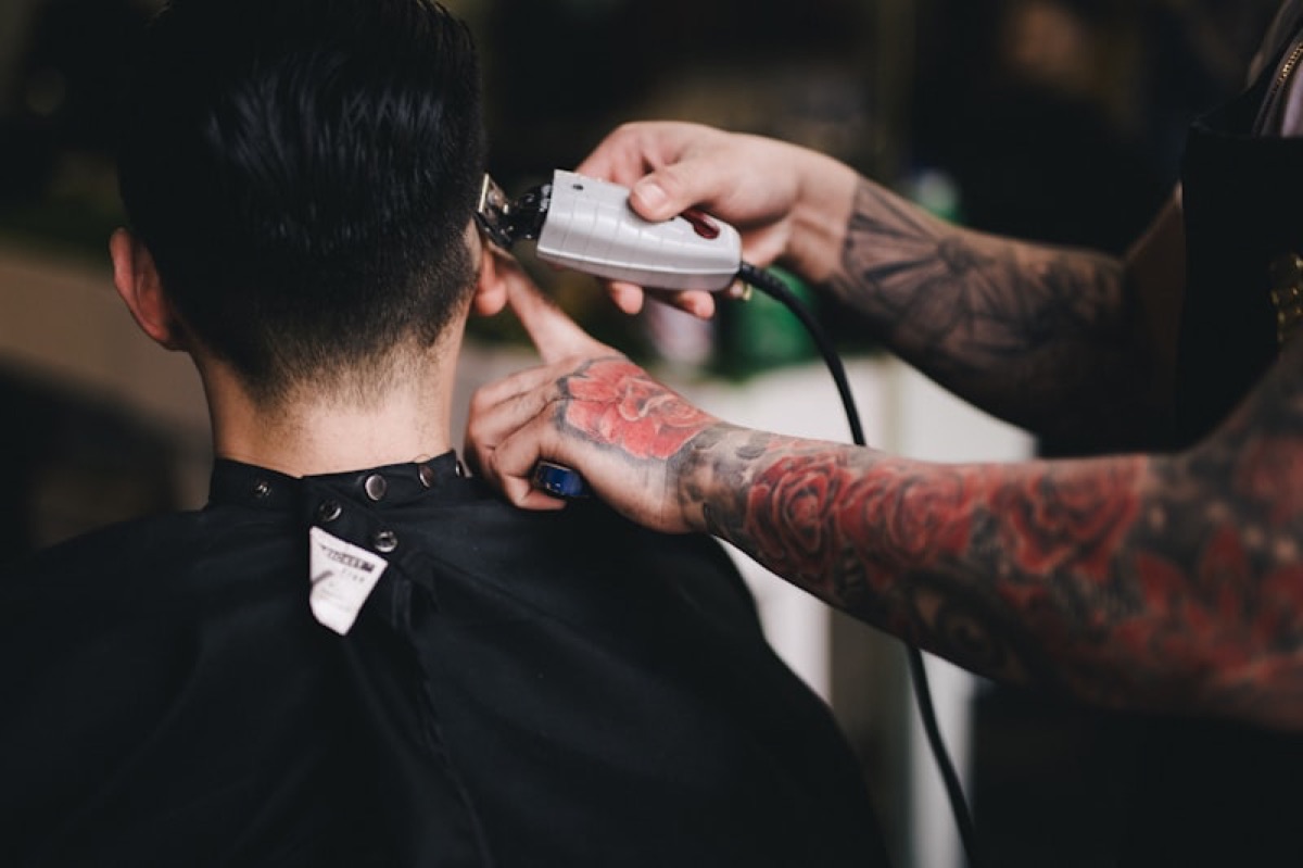 Arreglo de barba en proceso